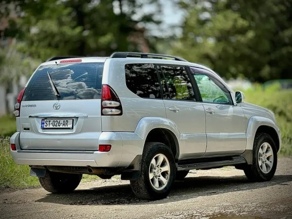 TOYOTA PRADO